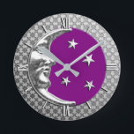 Art Deco Måne och Stars, Ametyst och Silver Rund Klocka<br><div class="desc">Klocka i en klassisk Art Deco måne och stjärnor i borstat silver med ett emaljerat utseende,  lila baksida av ametyst</div>
