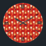 Art Deco Metallic Geometric - Red and Coral Stor Klocka<br><div class="desc">Art Deco Industrial Chic geometric mönster i en metallisk 3-d-effekt - korallets orange på djuprött rött</div>