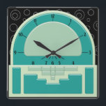 Art Deco Radiola (3 Gröntar och en svart) Fyrkantig Klocka<br><div class="desc">Den ursprungliga digitala målningen på den här coolan inspirerades av 1930 års Art Deco-radiodesign. Genom att använda olika skuggningstekniker för att föreslå en 3-D Bakelite-klocka mot ett svart tapet med en tunn vit cirkel mönster,  kommer den här väggklockan säkert att samla in kommentarer och lovorda för din bra smak!</div>