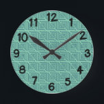 Art Deco Teal Mazes Rund Klocka<br><div class="desc">Denna väggklocka har en Art Deco-design som är gjord av en höger vinkel med en maze inlagd i rialen på en fält av havets grönt.</div>