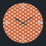 Art Deco-vågen mönster - tangerin-orange Stor Klocka<br><div class="desc">En Art Deco mönster som bygger på den traditionella vågen mönster som ofta ses i japanska textilier,  i blek till djup tangerin-orange accentuerad med rost</div>