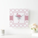 Art Deco Wave Patten Rosa Flamingo Fyrkantig Klocka<br><div class="desc">Den här designen har en flamingo i Art Deco stil. Den vackra tropiska fågeldesignen med rosa och vit våg mönster gör en modern och unik väggklocka.</div>