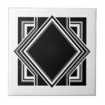 Art Deco White Black Geometric Square Inslag 05 Kakelplatta<br><div class="desc">Elegant skarp svart och vit konst deka stil chic geometrisk kvadratisk dekorativ keramisk platta för dekorativ dekorativ keramik inslag. Slimmad design,  perfekt för en modern eller konsthugg vintage stil insida.</div>
