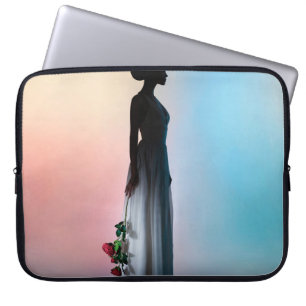 Art mode studio foto av vackra eleganter livmoder laptop fodral