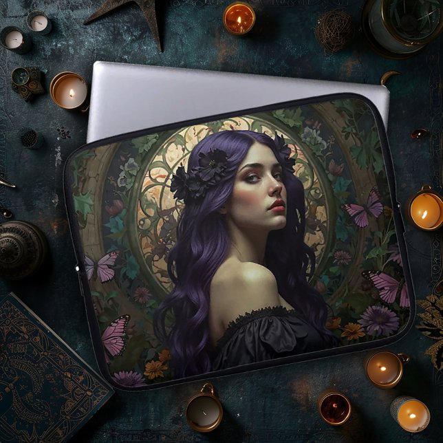 Art Nouveau gotisk kvinna Laptop Fodral (Skapare uppladdad)