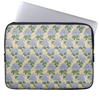 Art Nouveau Hydrangea Pattern with Dragonflies Laptop Fodral
