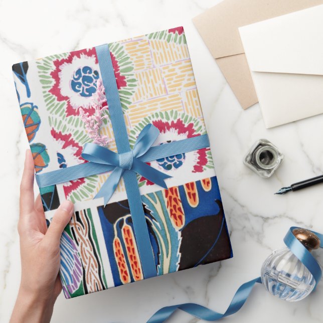 Art nouveau-inslagning av färgstark blommigt pappe presentpapper (Gifting)