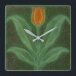 Art nouveau Reproduction Orange Tulip on Grönt Fyrkantig Klocka<br><div class="desc">Den här coola art nouveau-reproduktionen av en tulipp av söt orange med stora löv av grönt mot mörk grönt bakgrund anpassas efter en bild av en botanisk design av ett antiskt botaniskt mönster. Ursprunglig bildobjekt från Smithsonic Open Access-samlingar.</div>