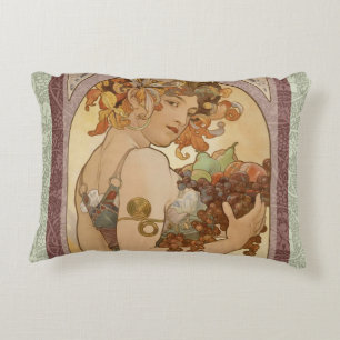 Art nouveau Woman Mucha BeSnyval Prydnadskudde