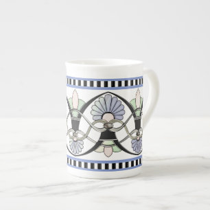 Art nouveaupastellsnäckor, liljar & svartrandar benporslin mugg