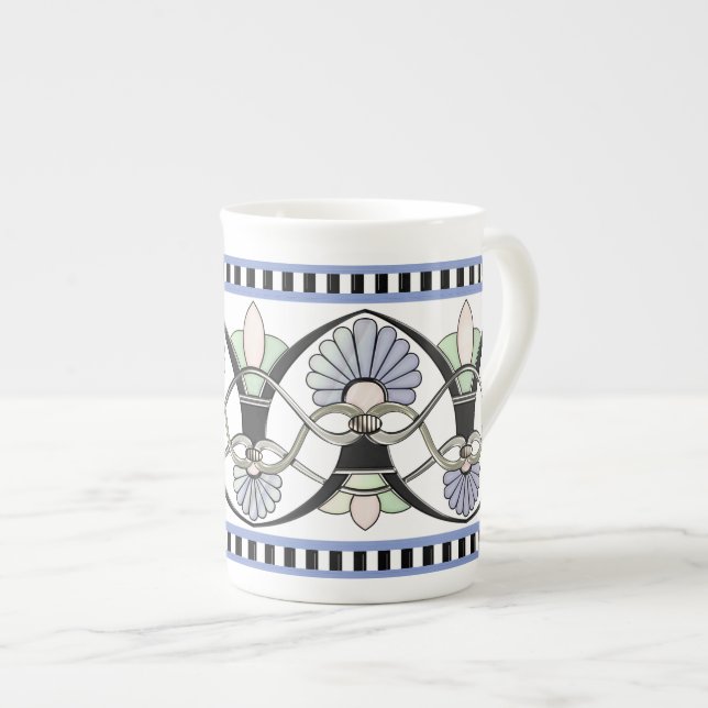 Art nouveaupastellsnäckor, liljar & svartrandar benporslin mugg (Framsida höger)