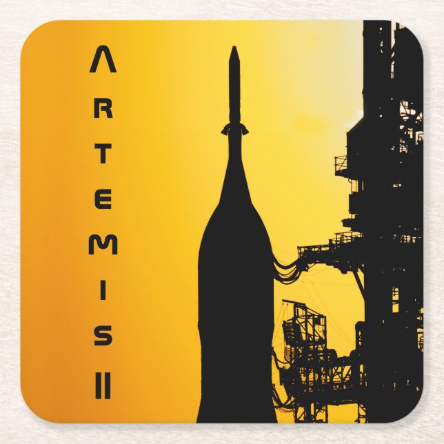 Artemis II to Launch Pad Underlägg Papper Kvadrat (Framsidan)