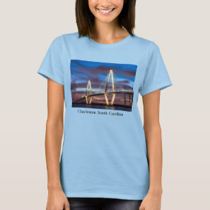 Arthur Ravenel Bridge på natten T-Shirt