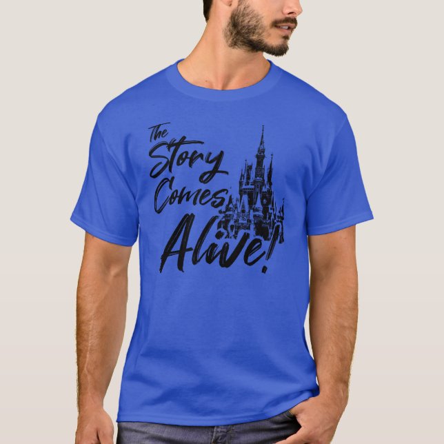 Artikeln kommer med ett levande ljus-tema t shirt (Framsida)