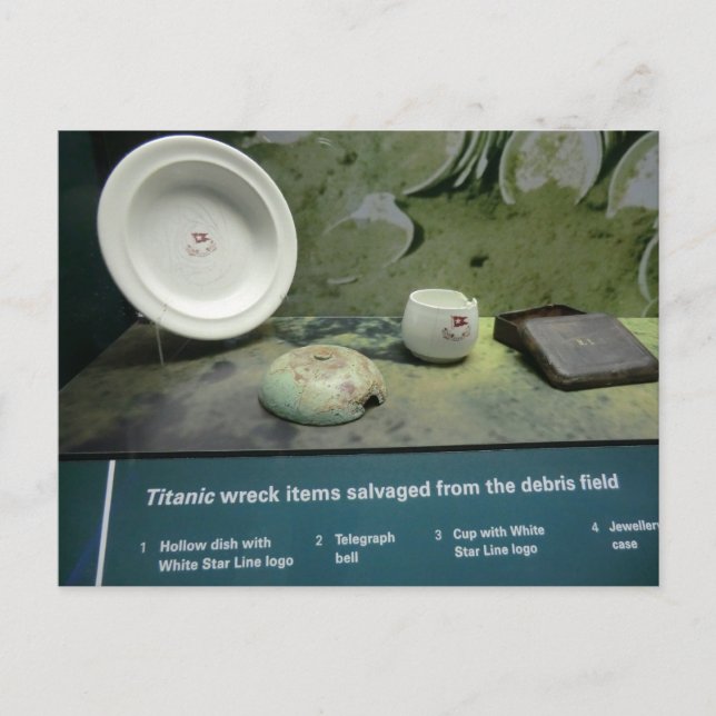 Artiklar som har sparats från Titanic Vykort (Framsida)