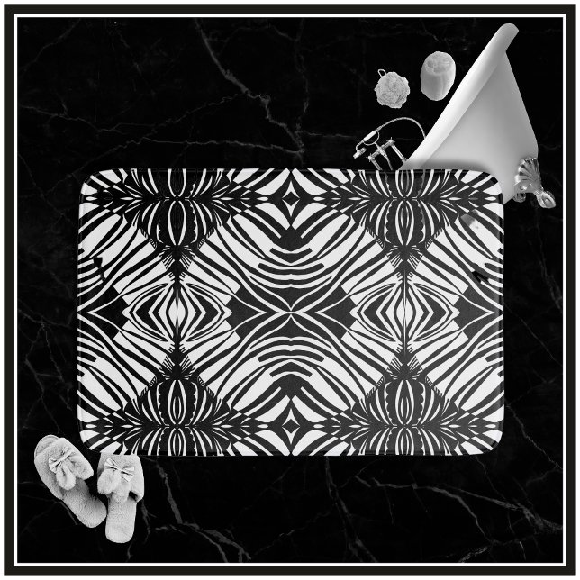 Artsy Black and White Geometric Tribal Mönster Badrumsmatta (Add a Touch of Style to Your Bathroom Decor with a Tribal Pattern Bathmat in Classic Black & White! )