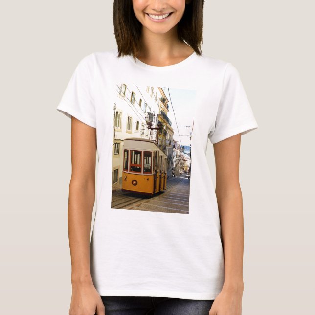 Ascensor da Bica, Lisboa, Portugal Tee Shirt (Framsida)