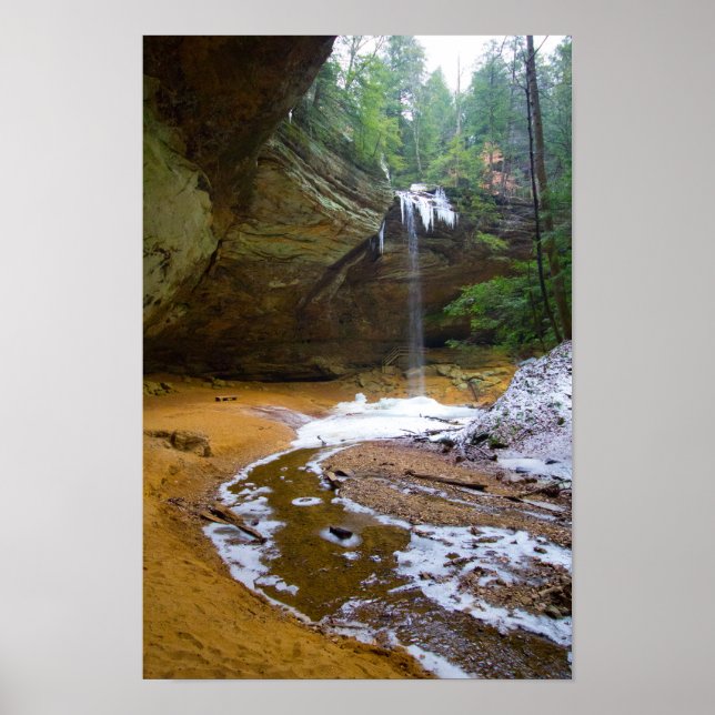 Ash Cave in Winter, Ohio Poster (Framsidan)