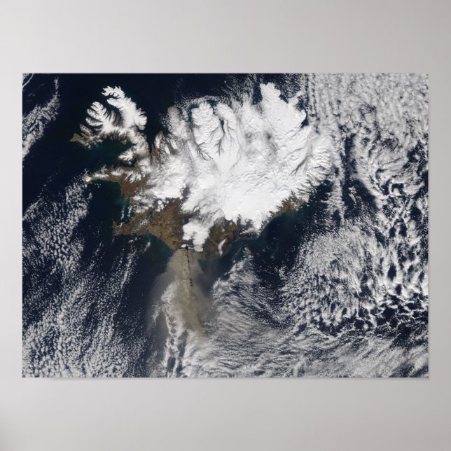 Ash plume från Eyjafjallajokull Volcano, Island Poster (Framsidan)