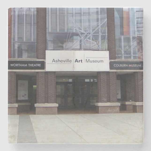 Asheville Art Museum, Asheville Underlägg Sten (Framsidan)