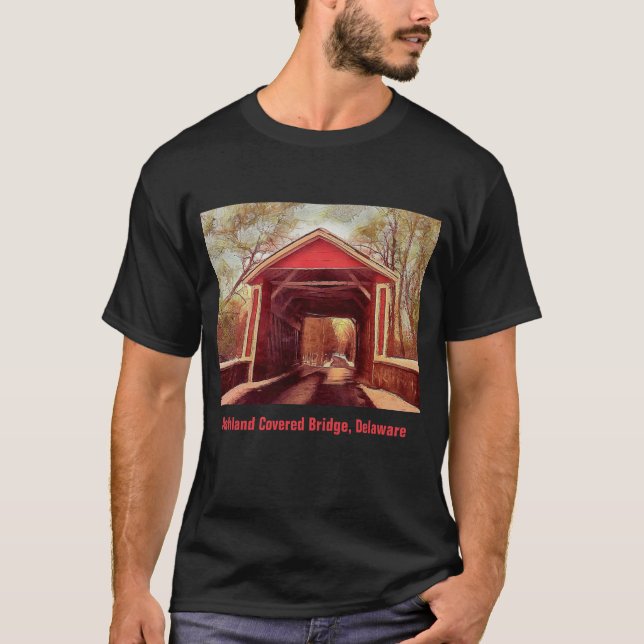 Ashland Red Covered Bridge i Delaware T-Shirt (Framsida)