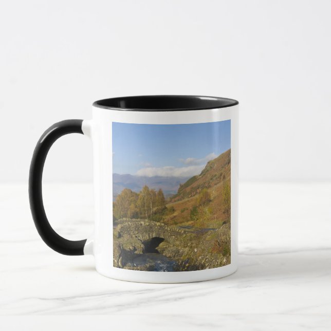 Ashness Bridge, Lake District, Cumbria, England Mugg (Vänster)