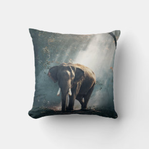 Asian Elephant in a Sunlit Forest Clearing Kudde