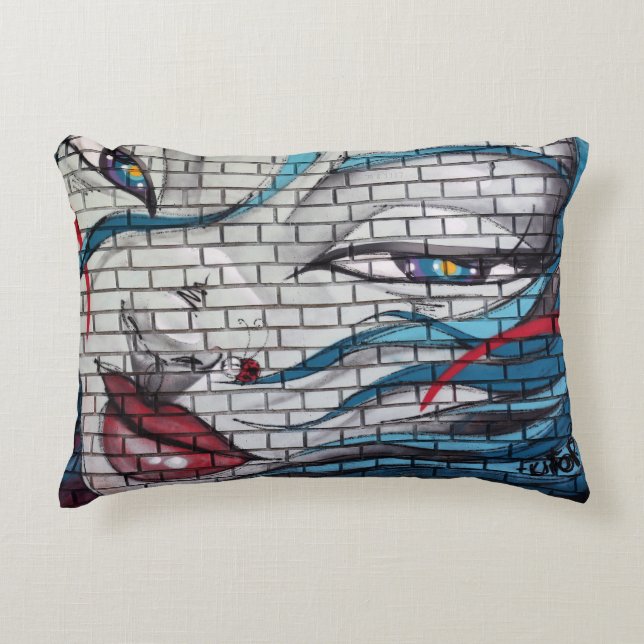 Asian Girl Graffiti Prydnadskudde (Framsidan)