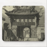 Asian Imperial Temple i Black & White Musmatta<br><div class="desc">Besökare samlas framför det asiatiska imperialisttemplet,  redo att komma in. Den häpnadsväckande utskriften görs i svartvitt,  ge hela biet och ett gammalt utseende som påminner om den tid det tar. Lägg den här på väggen idag och njut!</div>