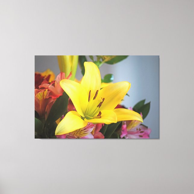 Asiatisk Gult Lily Wrapped Canvas Art (Framsida)
