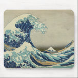 Asiatisk konst - underbaren vinkar av Kanagawa Musmatta<br><div class="desc">Asiatisk konst - underbaren vinkar av Kanagawa som underbaren vinkar av Kanagawa (神奈川沖浪裏),  också som är bekant,  som underbaren vinkar eller enkelt vinka,  vid den japanska ukiyo-ekonstnären Hokusai. som delen av Hokusais serie Thirty-six beskådar av Mount Fuji (富嶽三十六景).</div>