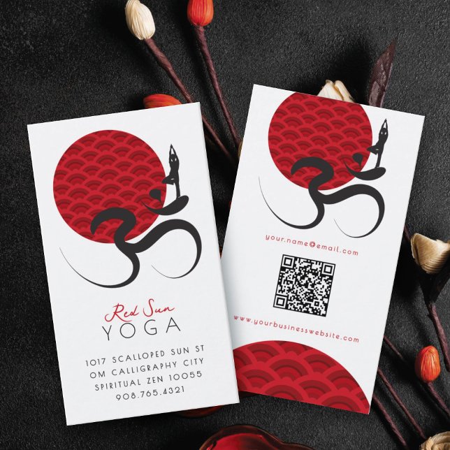 Asiatisk röd Sol Yoga och modern zen Calligraphy O Visitkort (Red Sun Yoga Spiritual Indian Meditate Modern Zen Calligraphy Om Aum Symbol Business Card @ fatfatin)