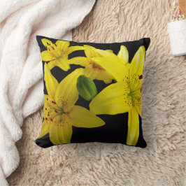 Asiatiska Lilies på Black Kudde