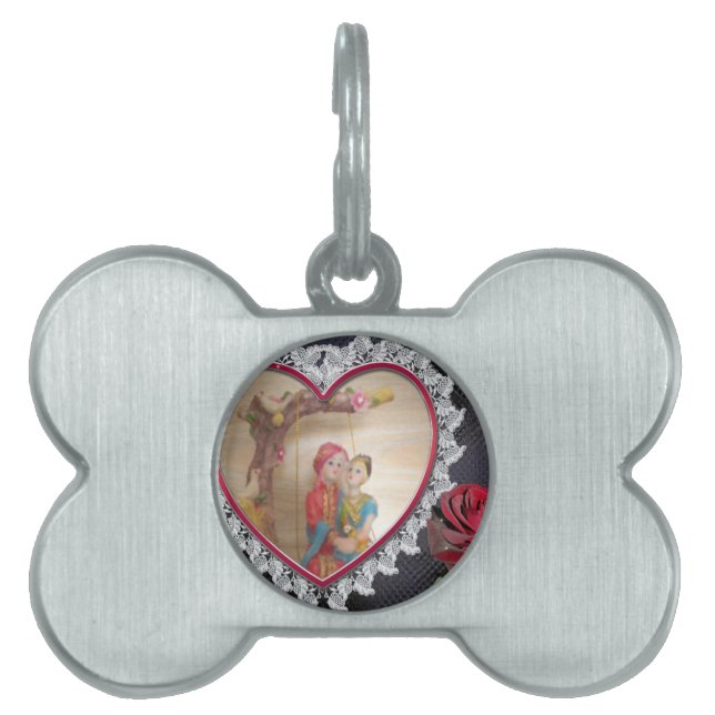 Asiatiskt par i Bröllop på hjärtskärande tecknings ID-bricka Husdjur (Framsidan)