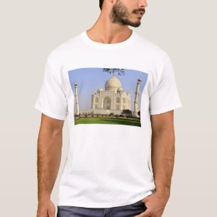 Asien, Indien, Uttar Pradesh, Agra. Taj 7 T Shirt