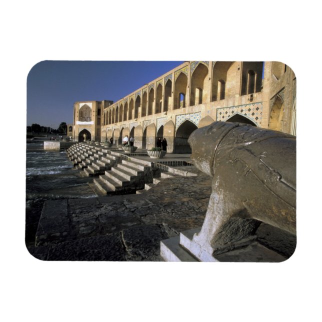 Asien, Iran, Isfahan. Pol-e Khaju-bron. Magnet (Horisontell)