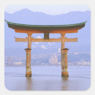 Asien, Japan, Hiroshima. Mivaiima. Torii-grind Fyrkantigt Klistermärke