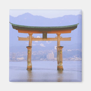 Asien, Japan, Hiroshima. Mivaiima. Torii-grind Magnet