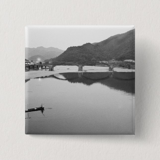 Asien, Japan, Iwakuni. Fiskare och historisk Knapp (Framsida)