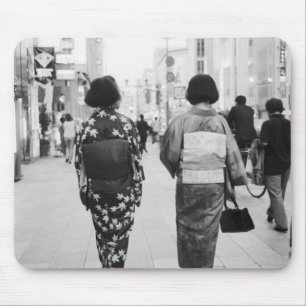 Asien, Japan, Tokyo. Geishor på Ginza. Musmatta