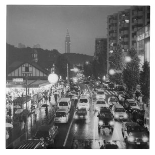 Asien, Japan, Tokyo. Kväll, Harajuku Station, Kakelplatta