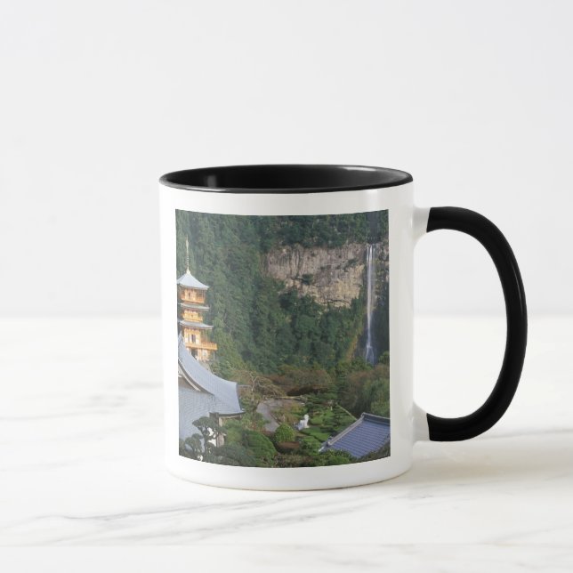 Asien, Japan, Wakayama, Katsuura, Kumano Nachi Mugg (Höger)