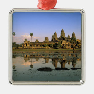 Asien, Kambodja, Siem Reap. Angkor Wat. 2 Julgransprydnad Metall