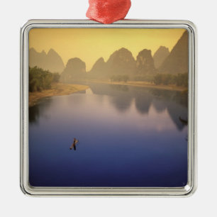 Asien, Kina, Guangxi-provinsen, Yangshuo. Ensam Julgransprydnad Metall