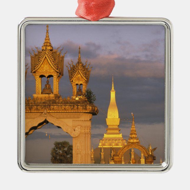 Asien, Laos, Vientiane. Luang Temple. Julgransprydnad Metall (Framsidan)