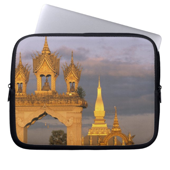 Asien, Laos, Vientiane. Luang Temple. Laptop Fodral (Framsidan)