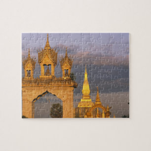 Asien, Laos, Vientiane. That Luang-templet. Pussel