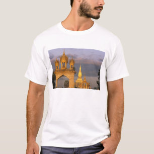 Asien, Laos, Vientiane. That Luang-templet. T-shirt