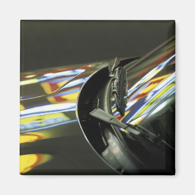 Asien, Malaysia, Melaka. Nyreflexer i bilen Magnet (Framsidan)