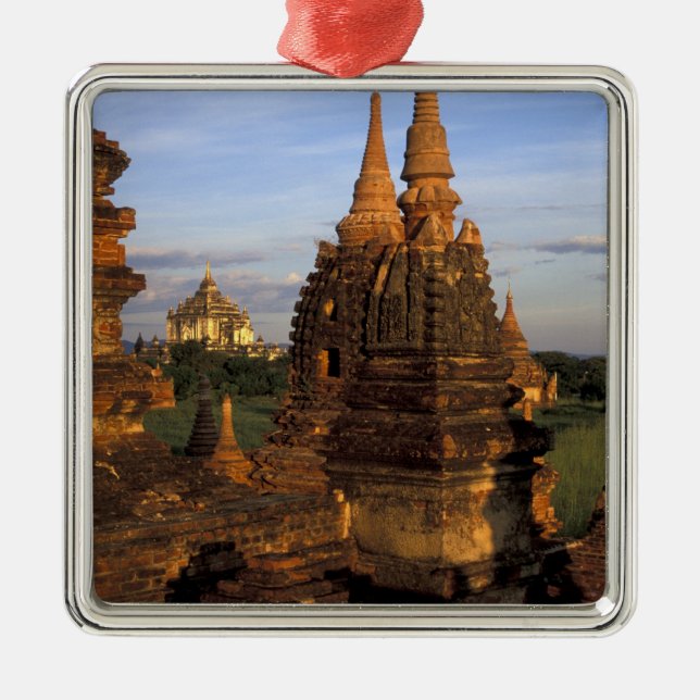 Asien, Myanmar, Bagan. Forntida tempel och Julgransprydnad Metall (Framsidan)